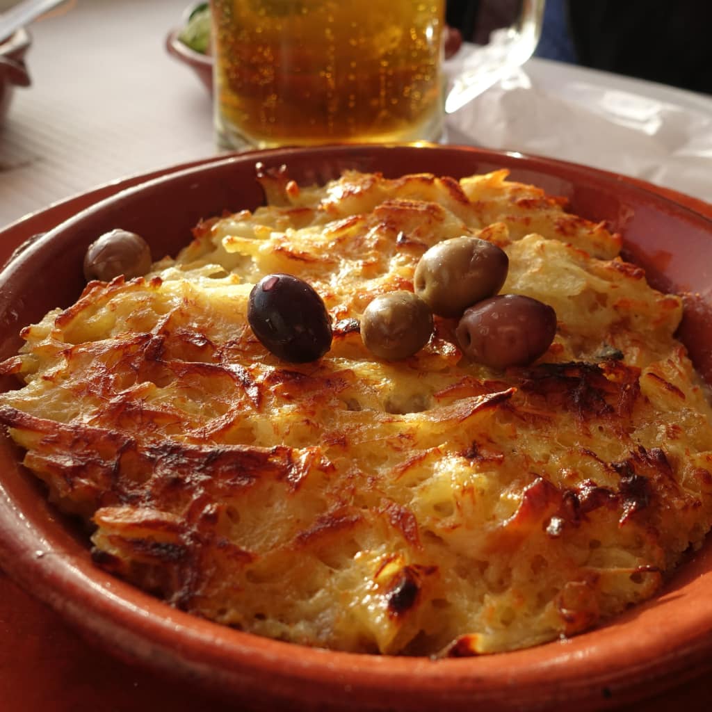 kuchnia portugalska bacalhau com natas czyli ryba dorsz zapiekana w śmietanie