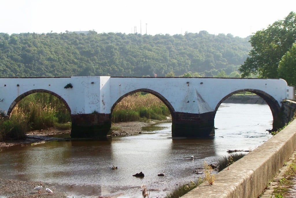 Stary most rzymski w Silves Algarve południe Portugalii zabytek