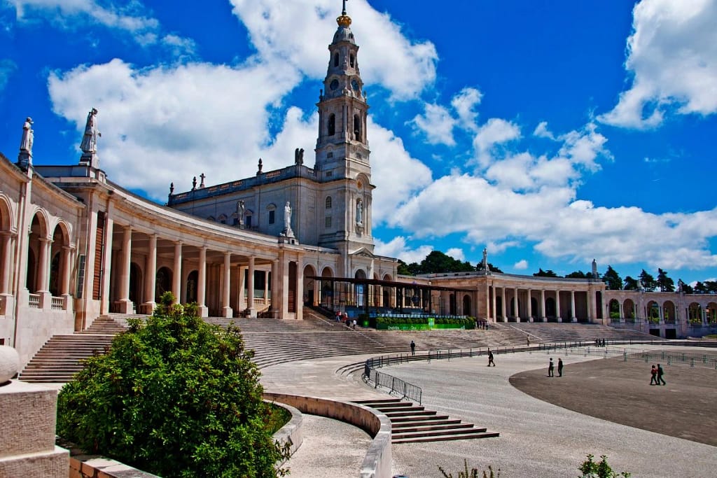 fatima-sanktuarium-portugalia-z-lizbony.jpg