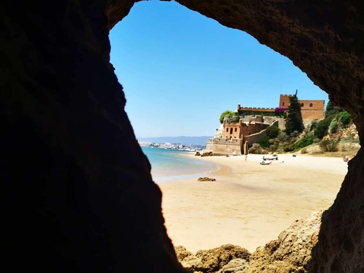 Atrakcje Portimão zamek São João do Arade w Ferragudo