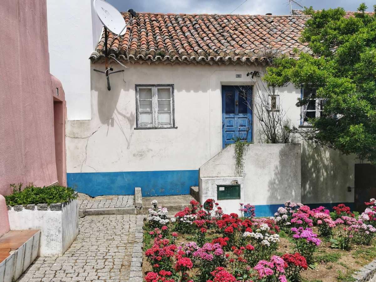 What to do in Monchique? Stroll through the streets of the city