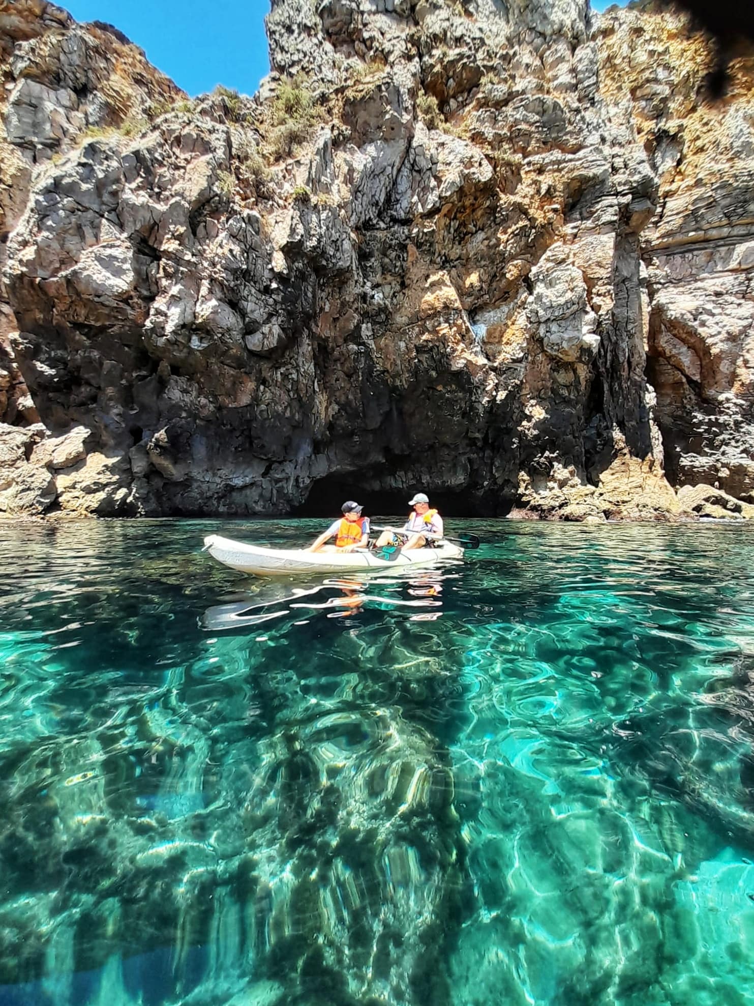 kajaki-po-jaskiniach-ingrina-algarve-portugalia-przewodnik-top-aktywnosci-must-see