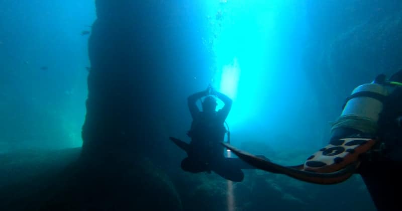 Scuba diving in Sagres along the Atlantic walls